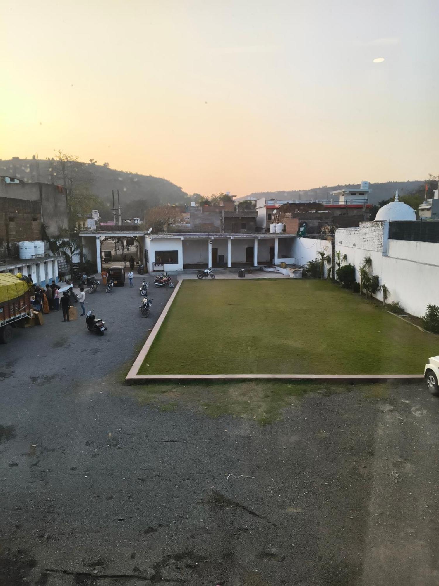 Hotel Modi Palace, Chanderi Mp Exterior photo