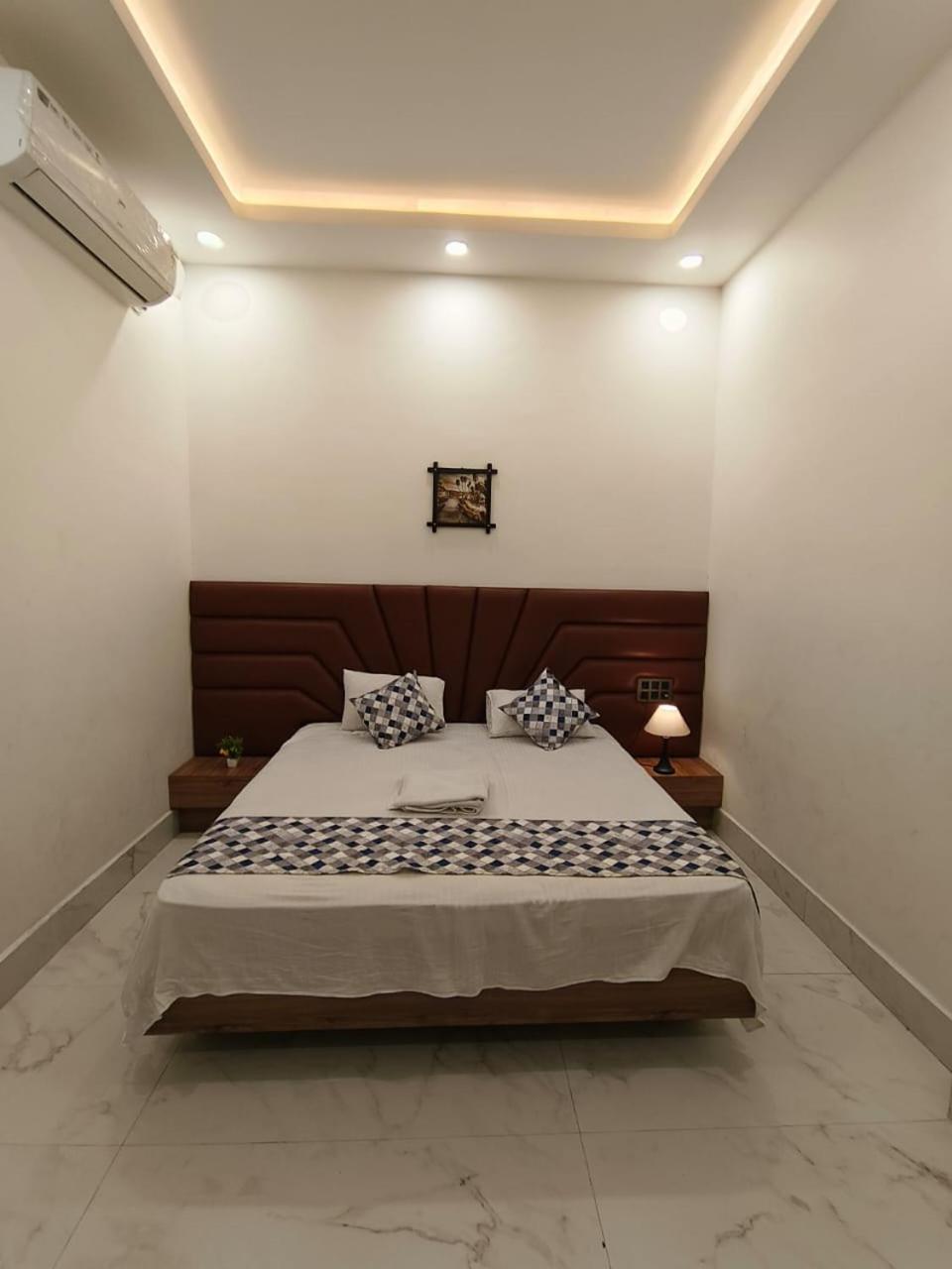 Hotel Modi Palace, Chanderi Mp Exterior photo